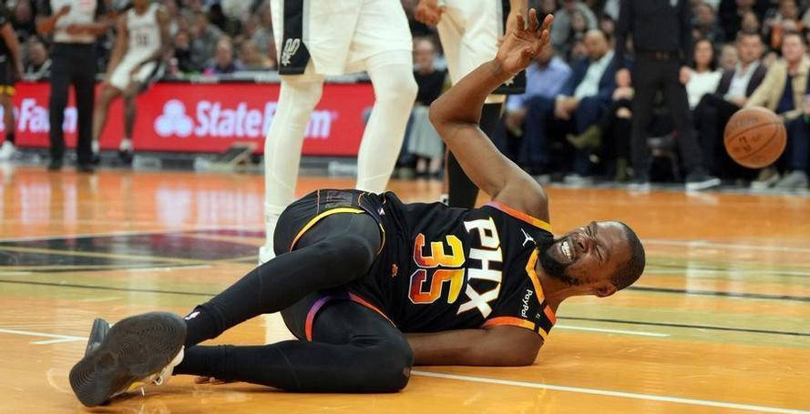 九游-关于杜兰特在曼联比赛中反败为胜，重返赛场引发热议！上演精彩一战的信息-九游