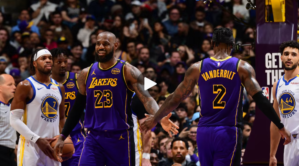 九游官网-重要助攻引发热议！，TheShy在湖人比赛中刷新纪录全场沸腾不已-九游官网