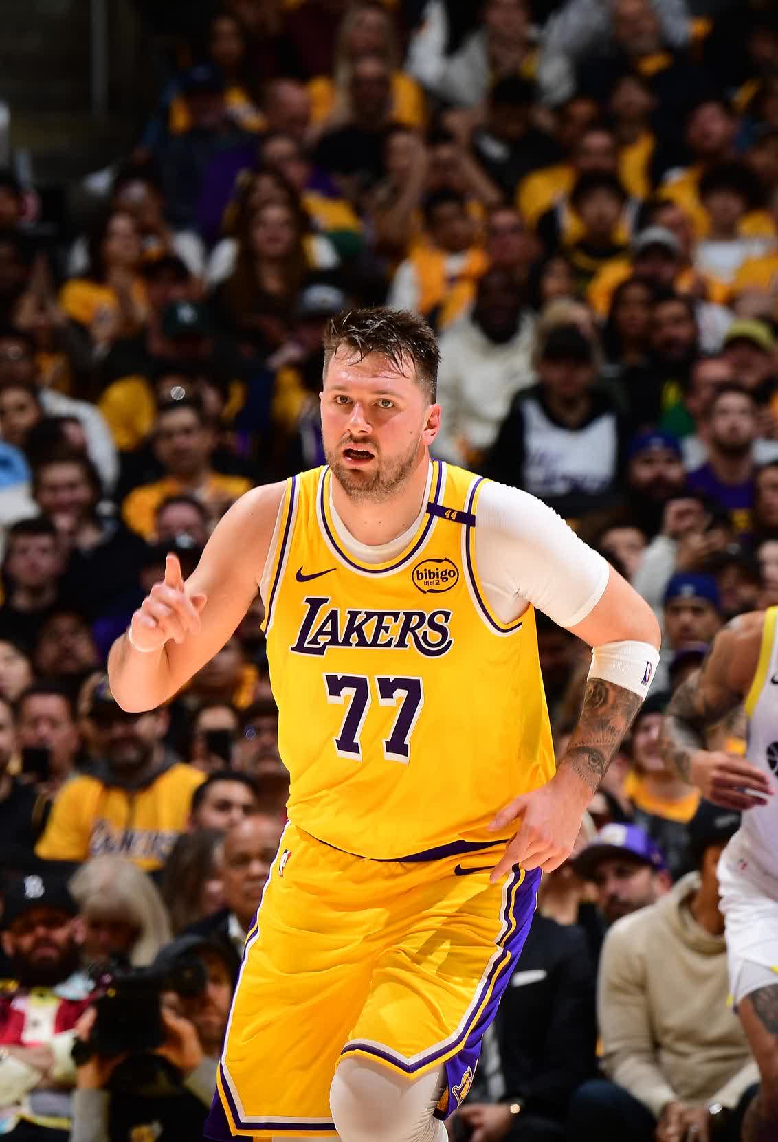 转会期突围战来临，休斯敦火箭围绕国王杯防线松动，信心回归，身体对抗强度拉满的简单介绍