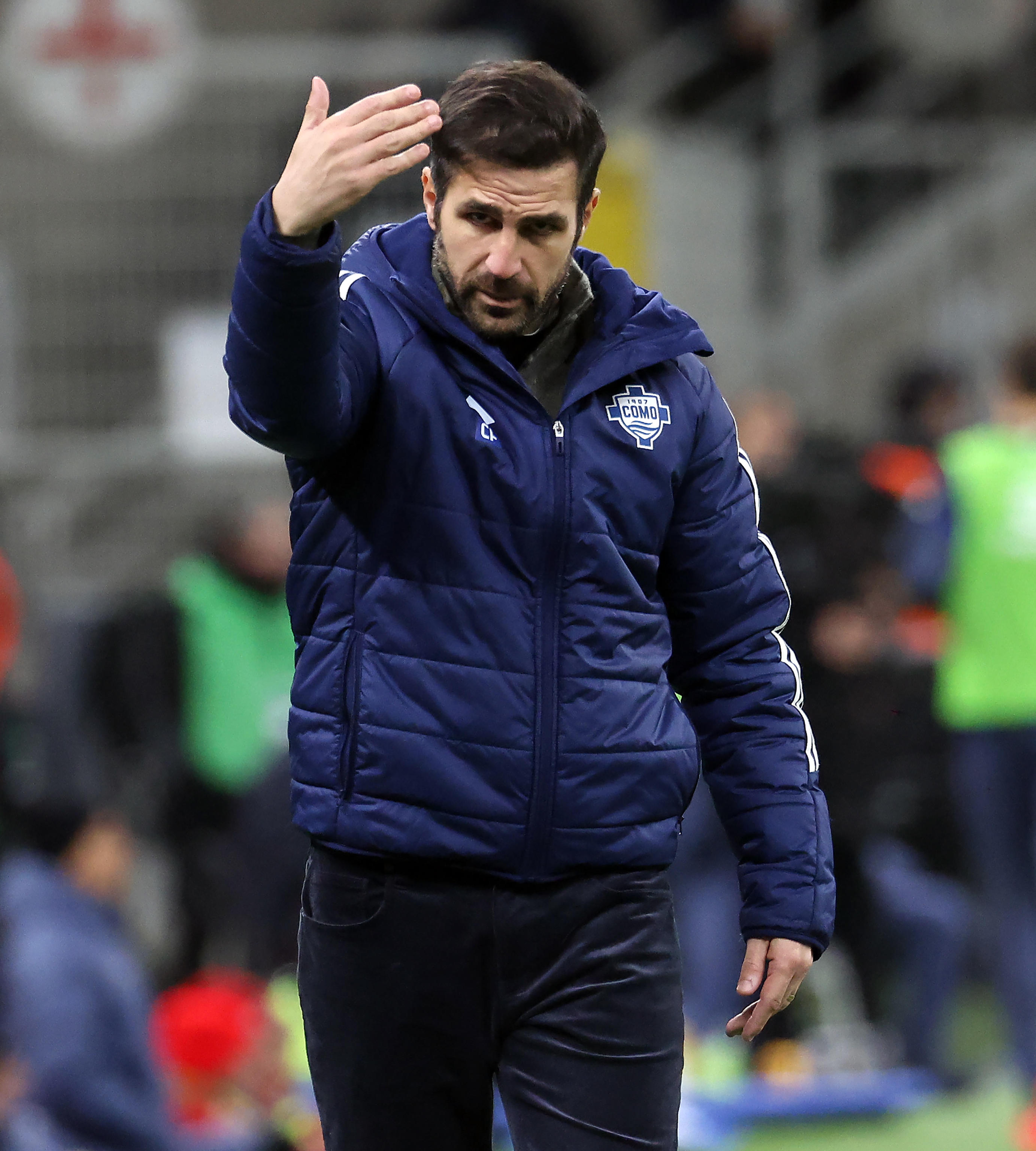 国际米兰训练开放日，清晨回应争议引欢呼，欧联在即，赛程密集仍需轮换的简单介绍